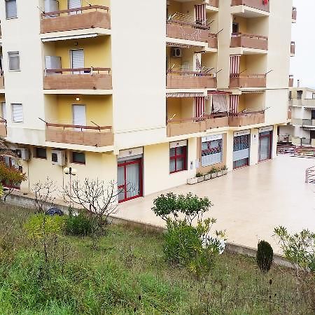 Casa Vacanze La Rocca Apartment มาเตรา ภายนอก รูปภาพ