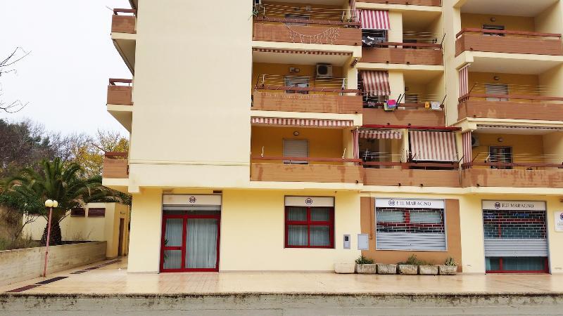 Casa Vacanze La Rocca Apartment มาเตรา ภายนอก รูปภาพ