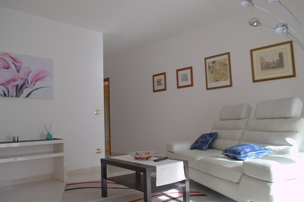 Casa Vacanze La Rocca Apartment มาเตรา ห้อง รูปภาพ